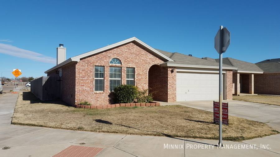 House for rent at 2220 99th St, Lubbock, TX 79423