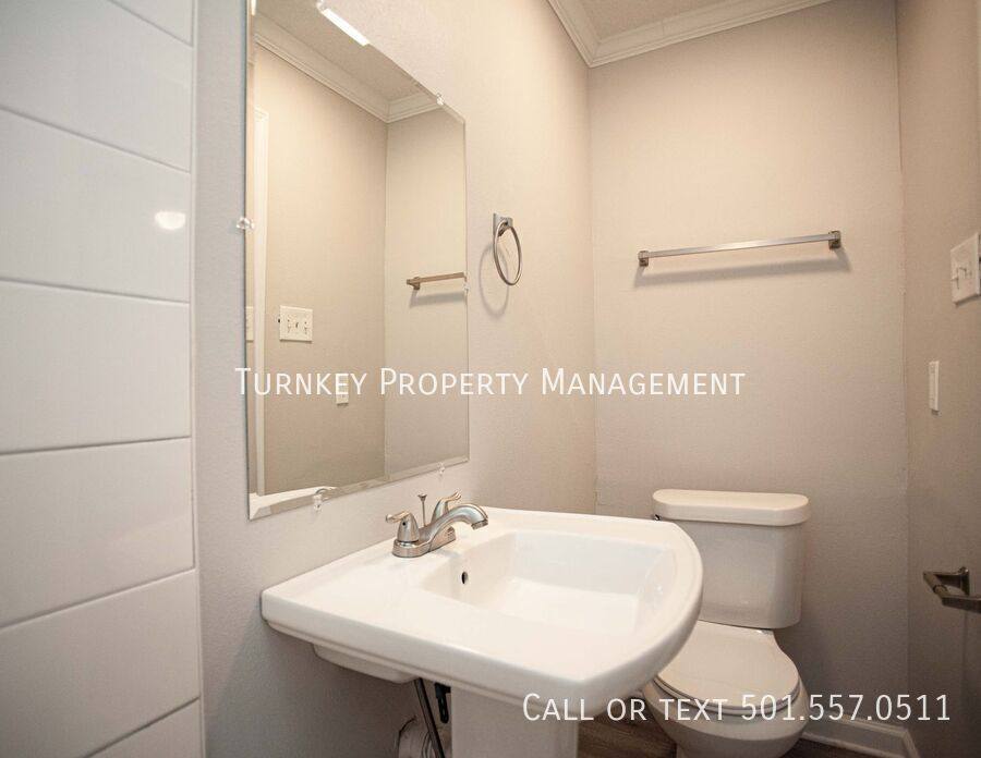 Apartment for rent at 9101 N Rodney Parham Rd #13, Little Rock, AR 72205