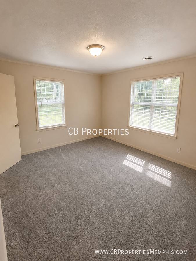 House for rent at 2806 Scotland Rd, Memphis, TN 38128