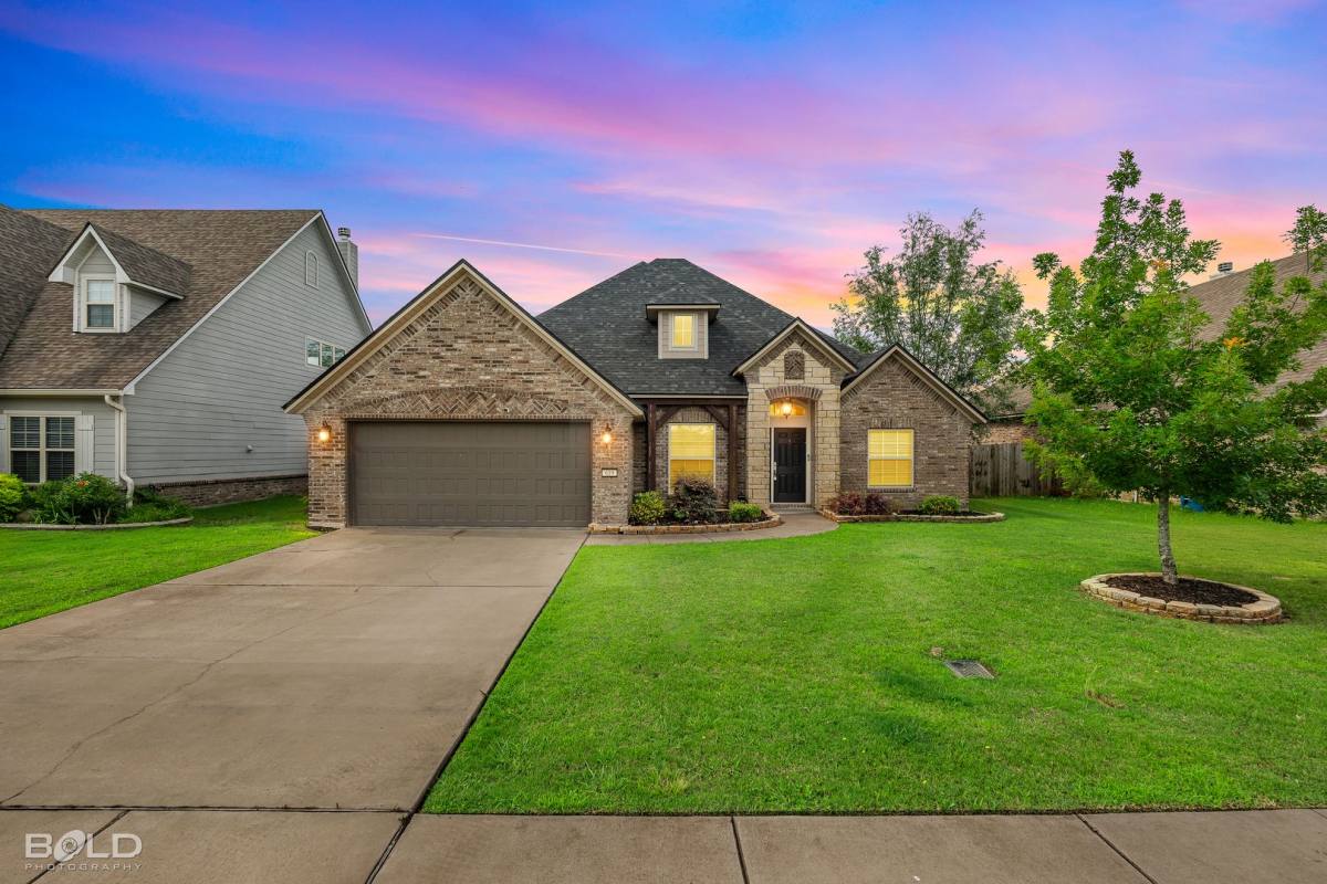 House for rent at 619 Labarre Lane, Bossier City, LA 71111
