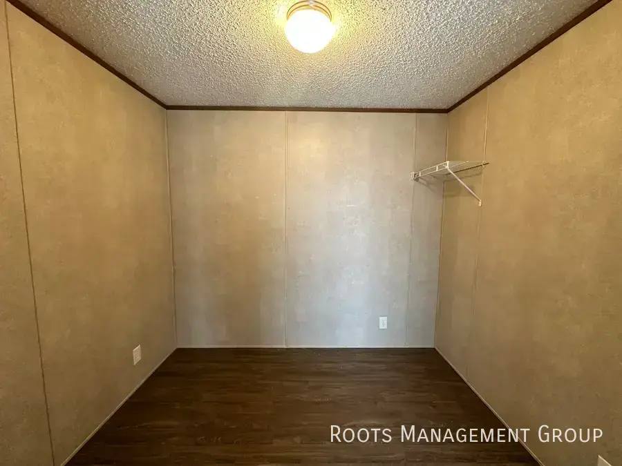 Apartment for rent at 2088 E Empire Rd #160, Benton Harbor, MI 49022