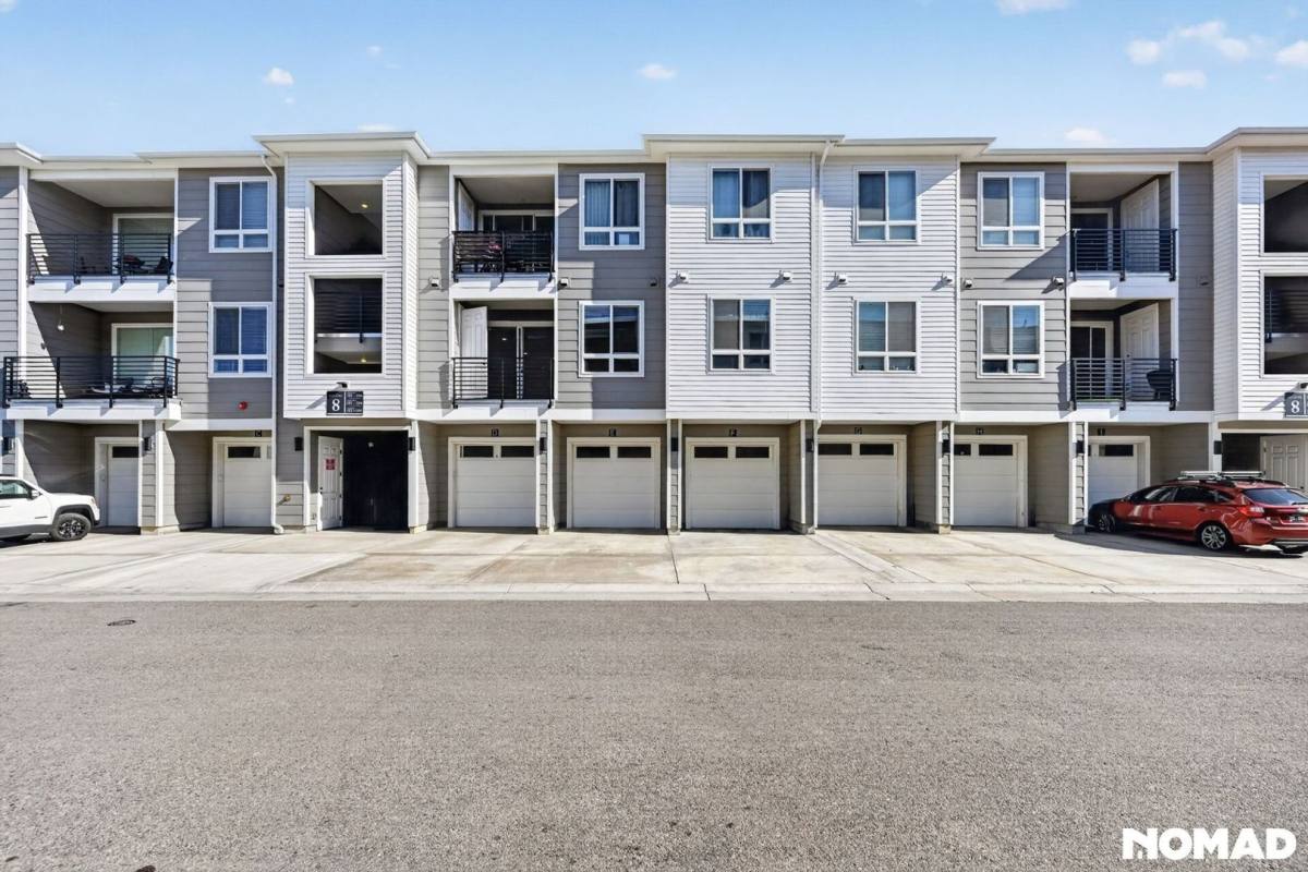 Townhouse for rent at 6153 N Ceylon St, Denver, CO 80249