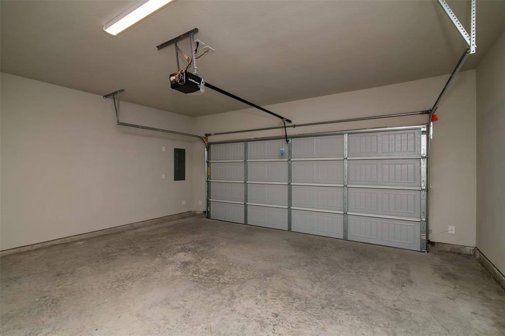 645 Fallow Dr #645, Venus, TX 76084 - Apartment for Rent - Image 2