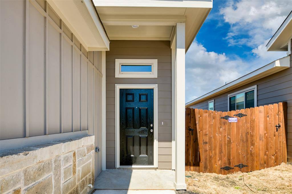 645 Fallow Dr #645, Venus, TX 76084 - Apartment for Rent - Image 3