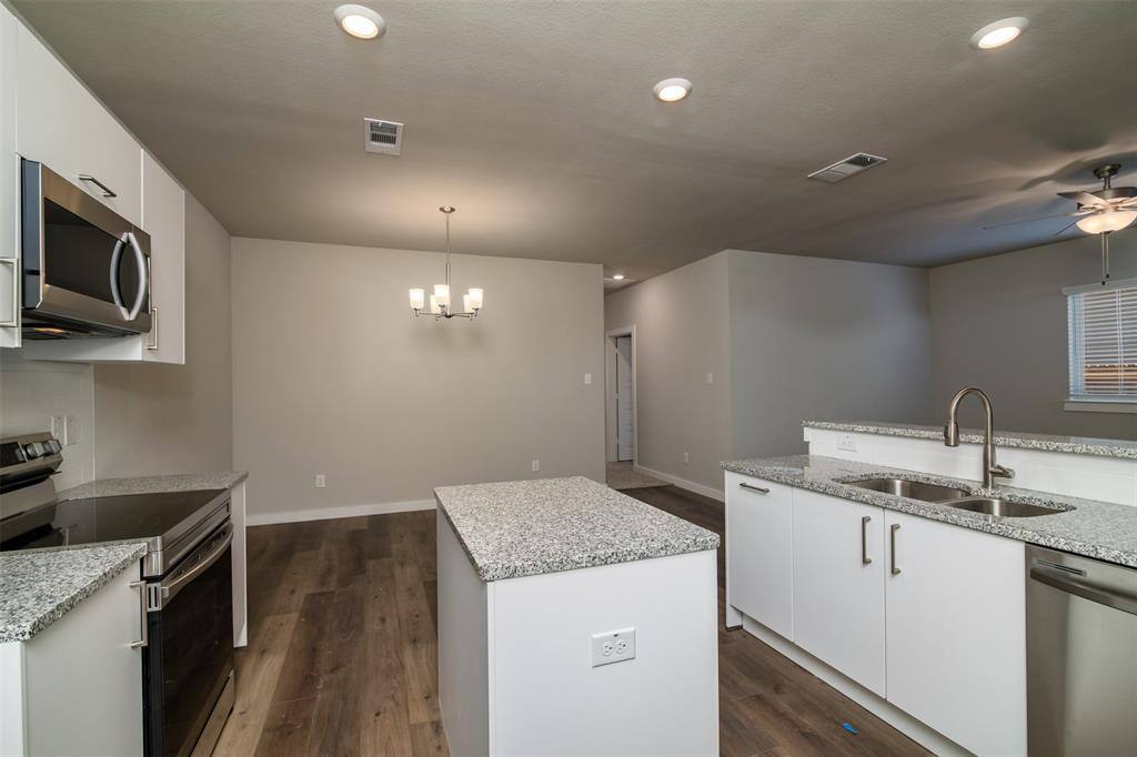 645 Fallow Dr #645, Venus, TX 76084 - Apartment for Rent - Image 5