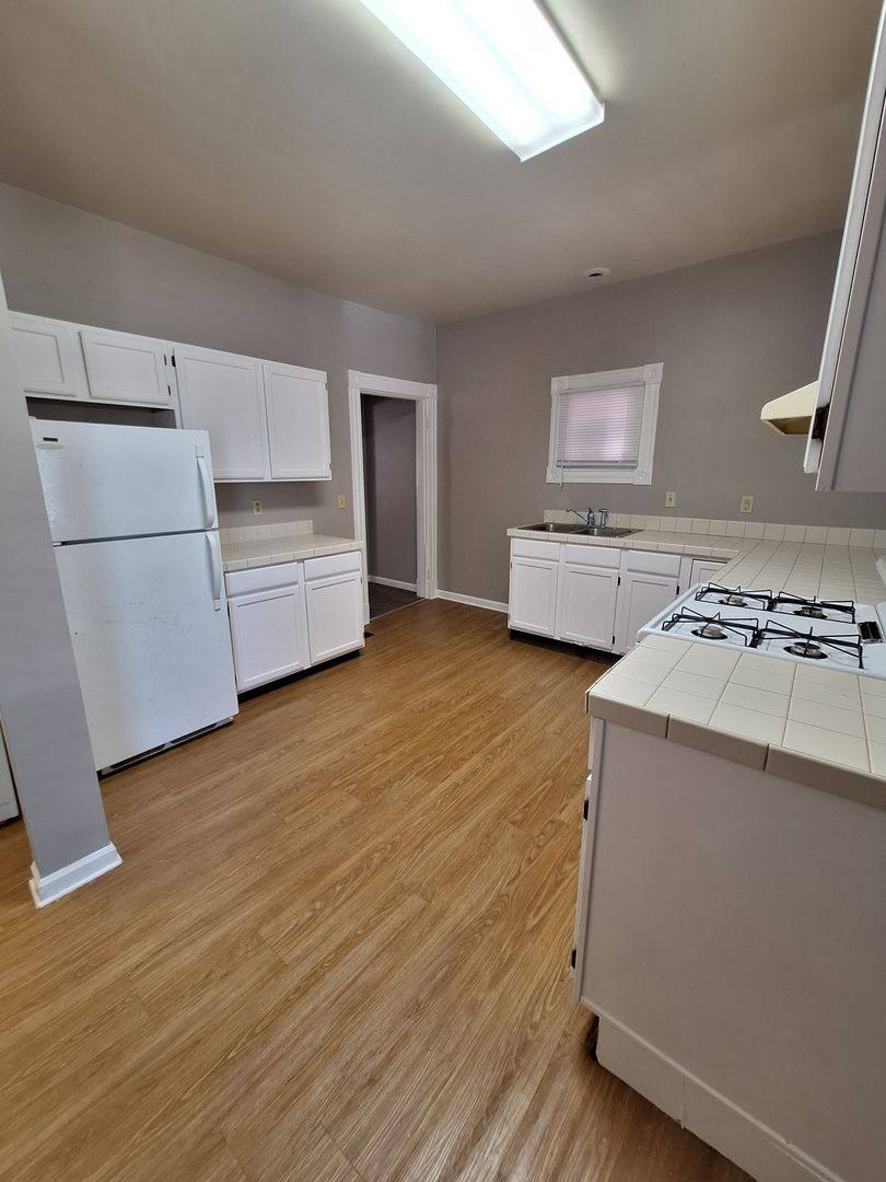 Apartment for rent at 207 E Southern Ave, Covington, KY 41011
