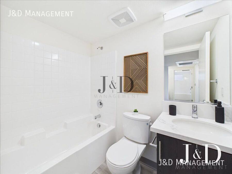 Apartment for rent at 6195 Montezuma Rd #D, San Diego, CA 92115
