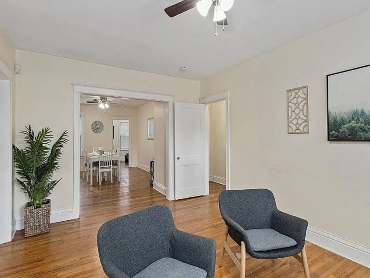 Apartment for rent at 761 Syracuse Ave, Saint Louis, MO 63130