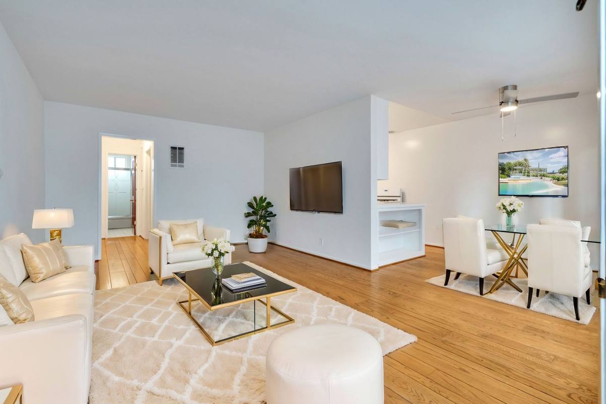 Apartment for rent at 218 S Gale Dr, Beverly Hills, CA 90211