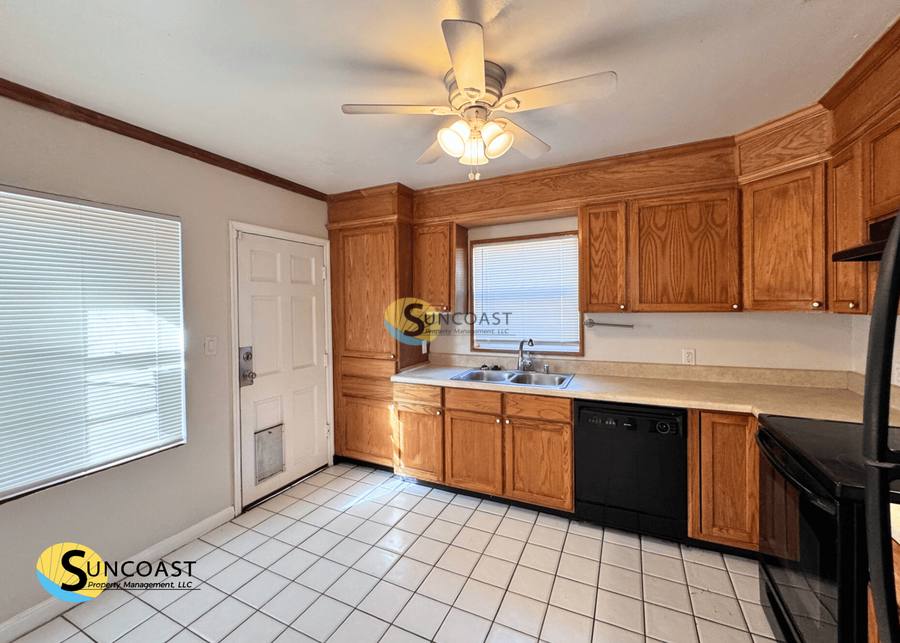 House for rent at 1438 Magnolia Circle W, Jacksonville, FL 32211