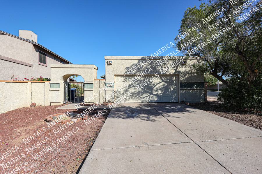 House for rent at 630 E Jensen St #128, Mesa, AZ 85203