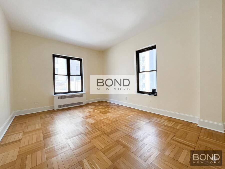 Apartment for rent at 141 E 56th St #PH, New York, NY 10022