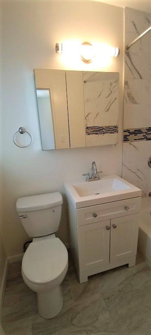Apartment for rent at 1828 16th St, Santa Monica, CA 90404