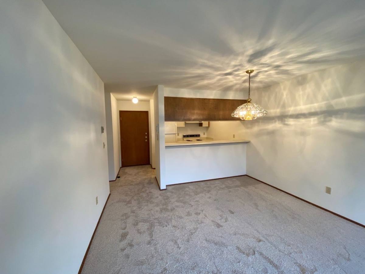 Apartment for rent at 12542 35th Ave NE, Seattle, WA 98125