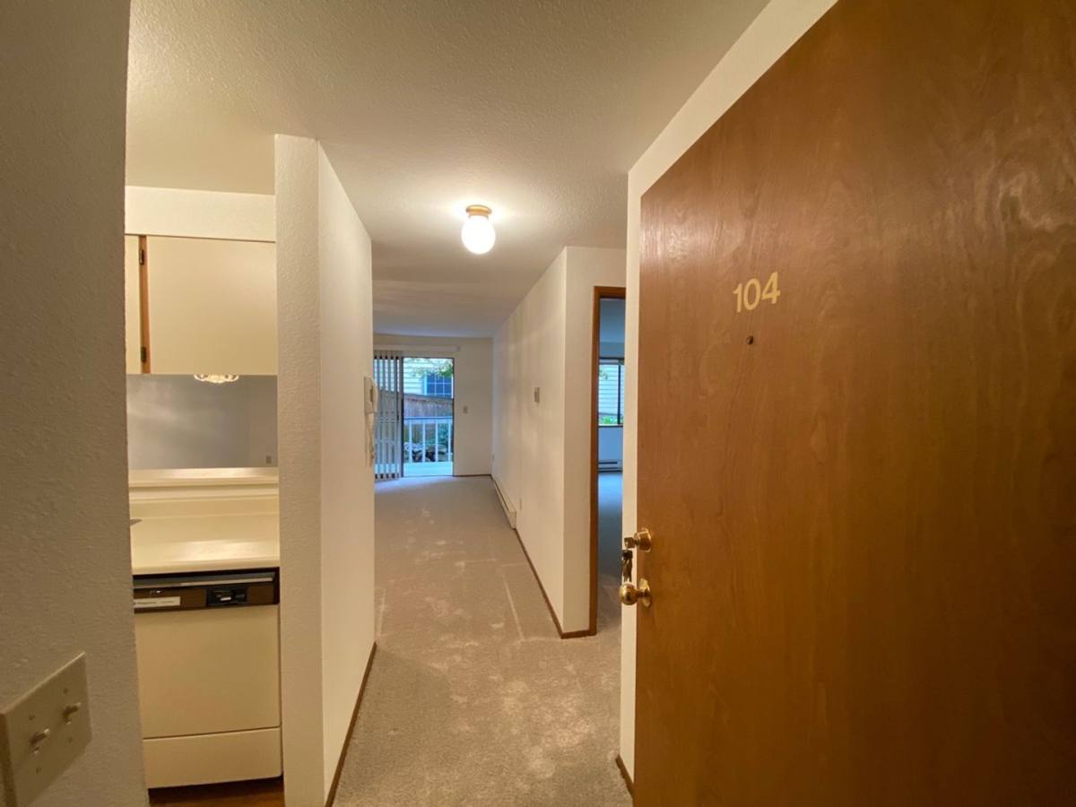 Apartment for rent at 12542 35th Ave NE, Seattle, WA 98125
