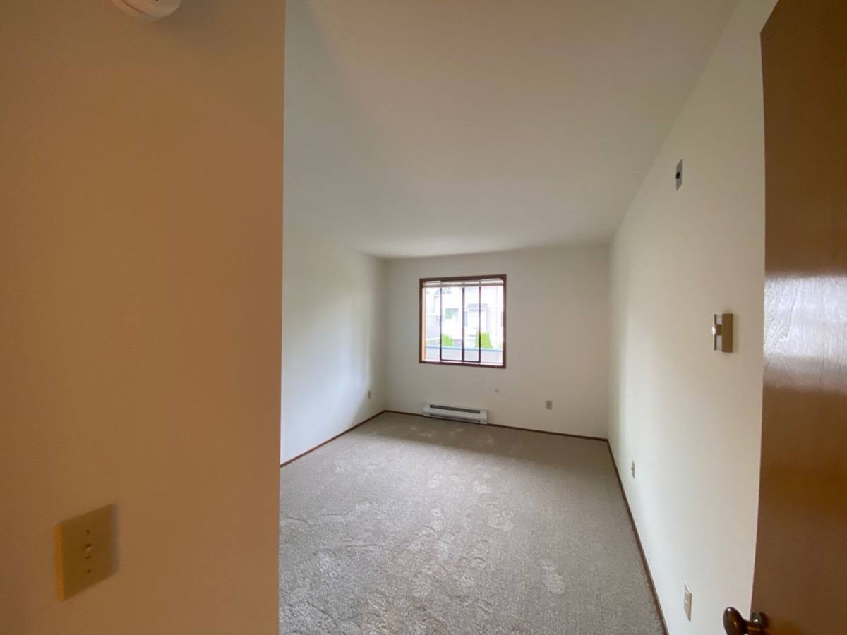 Apartment for rent at 12542 35th Ave NE, Seattle, WA 98125