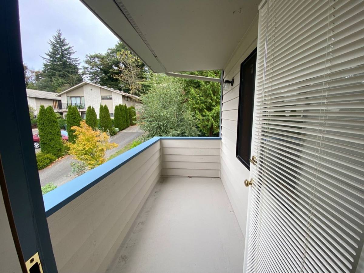 Apartment for rent at 12542 35th Ave NE, Seattle, WA 98125