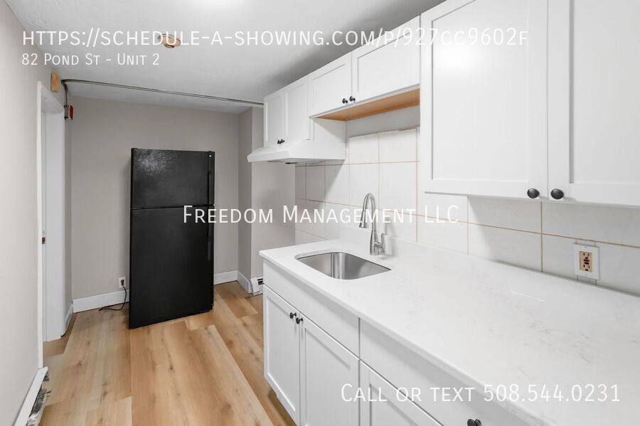 Apartment for rent at 82 Pond St #2, West Warwick, RI 02893