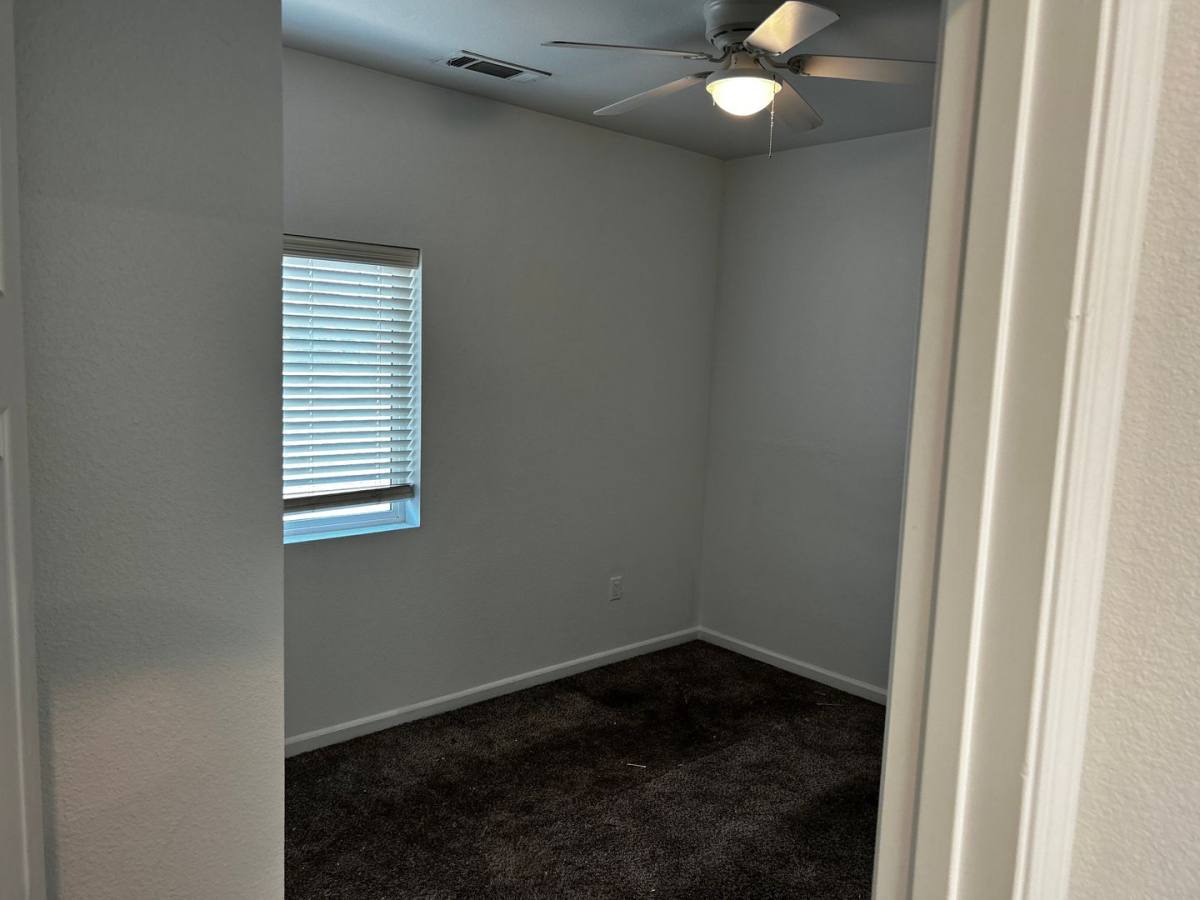 Apartment for rent at 1328 S Santa Fe St, Visalia, CA 93292