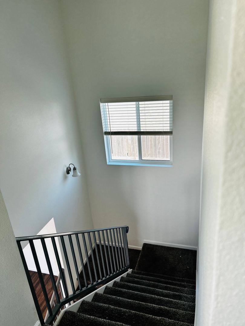 Apartment for rent at 1328 S Santa Fe St, Visalia, CA 93292