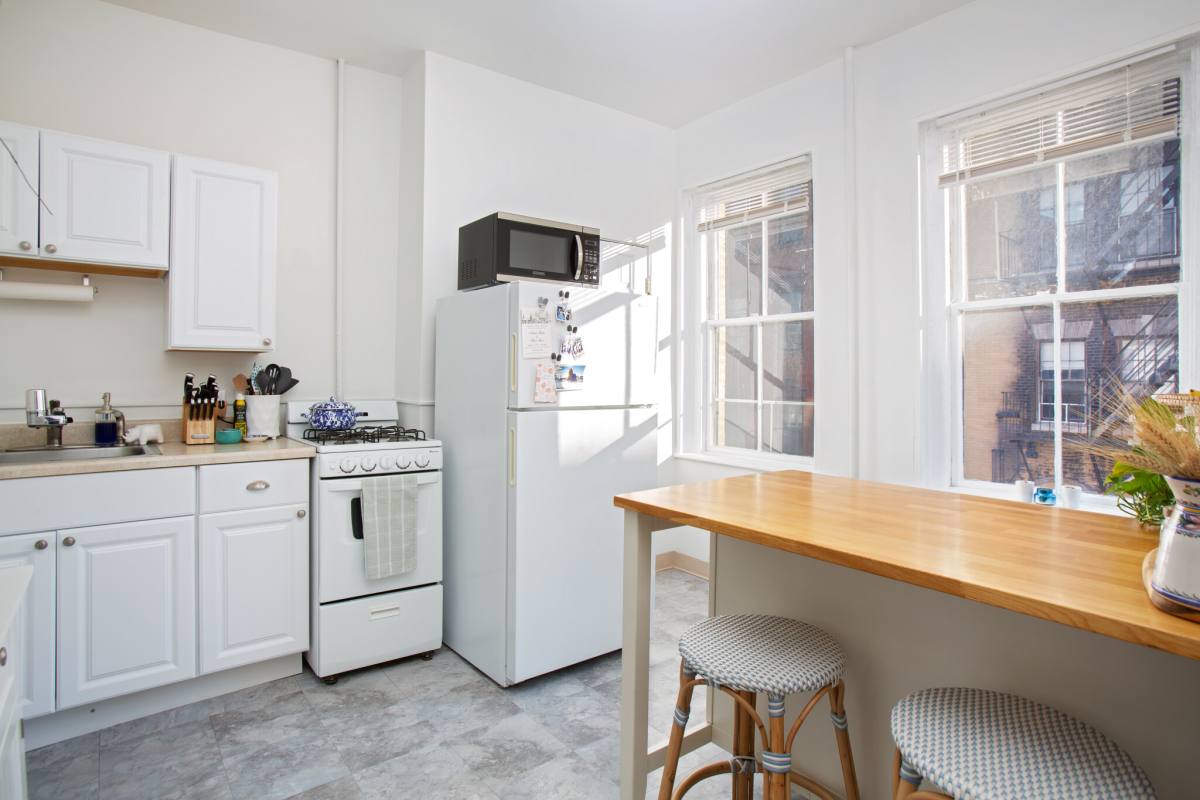 Apartment for rent at 24 Anderson St #2, Boston, MA 02114