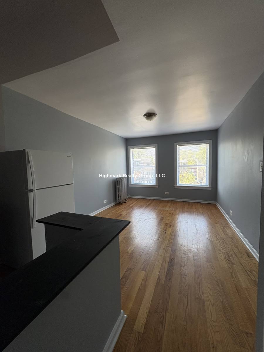 Apartment for rent at 5670 N Ridge Ave #6S, Chicago, IL 60660