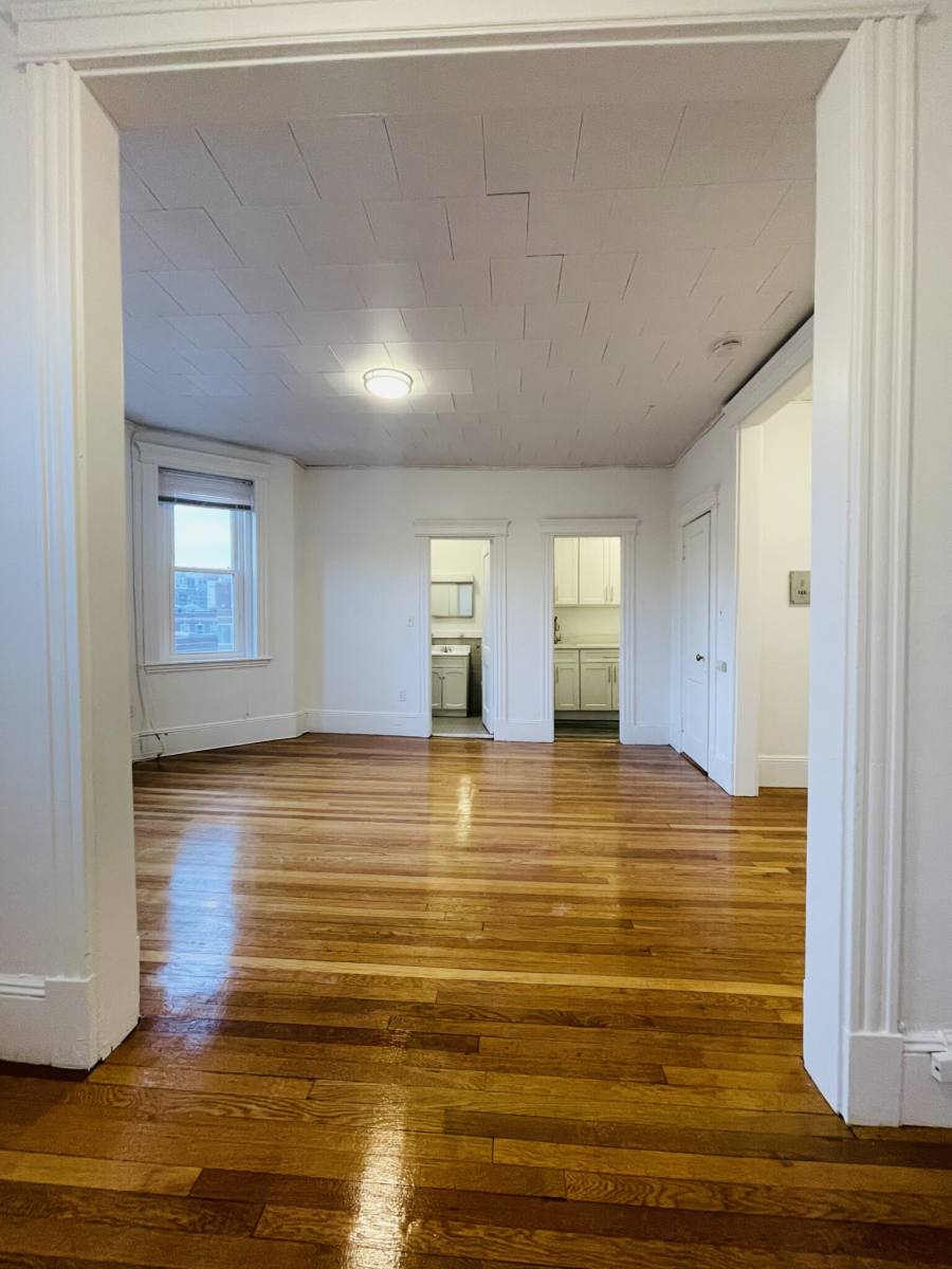 Apartment for rent at 11 Tetlow St, Boston, MA 02115