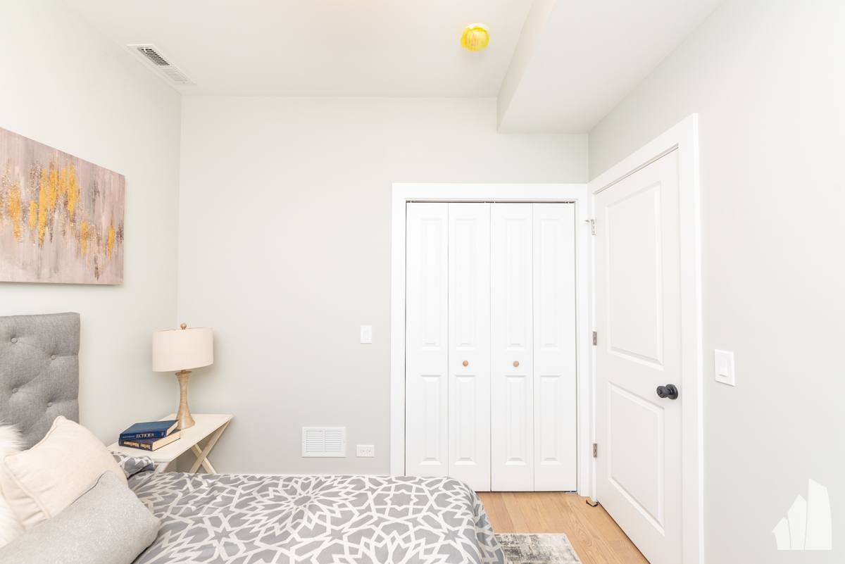 Apartment for rent at 2020 W Montrose Ave, Chicago, IL 60618