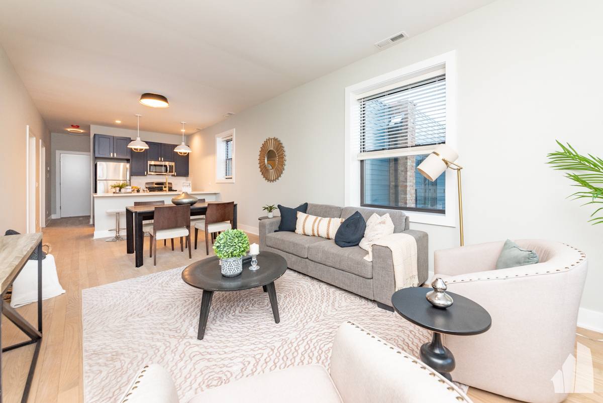 Apartment for rent at 2020 W Montrose Ave, Chicago, IL 60618