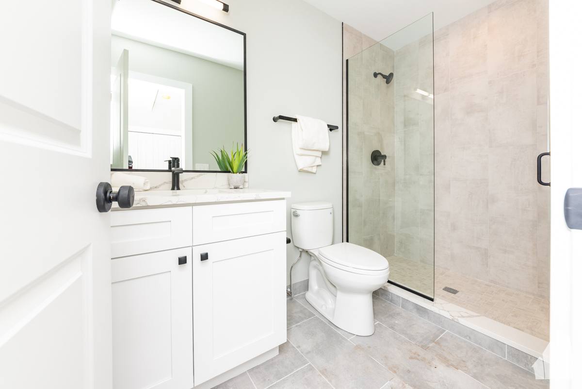 Apartment for rent at 2020 W Montrose Ave, Chicago, IL 60618