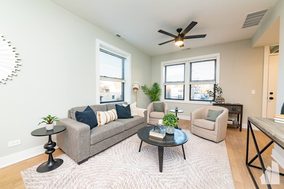 Apartment for rent at 2020 W Montrose Ave, Chicago, IL 60618