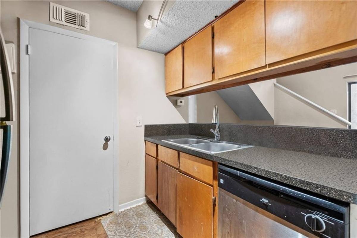 Apartment for rent at 2510 San Gabriel St, Austin, TX 78705