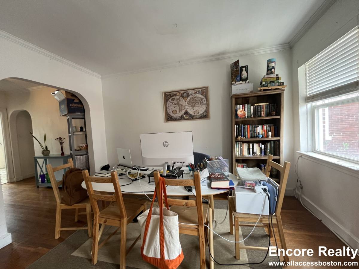 Apartment for rent at 20 Fairbanks St #8, Brookline, MA 02446