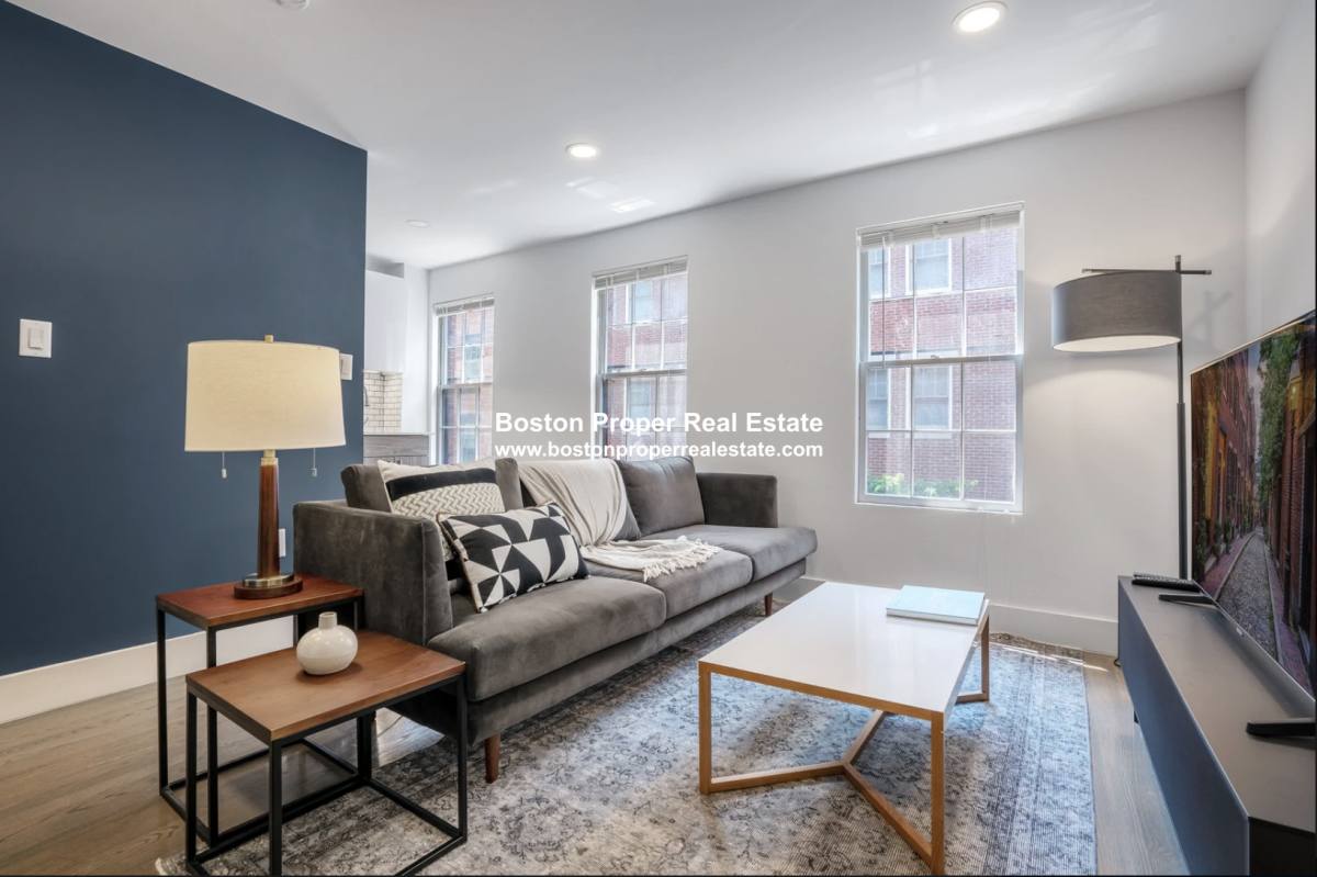 Apartment for rent at 59 Joy St #2, Boston, MA 02114