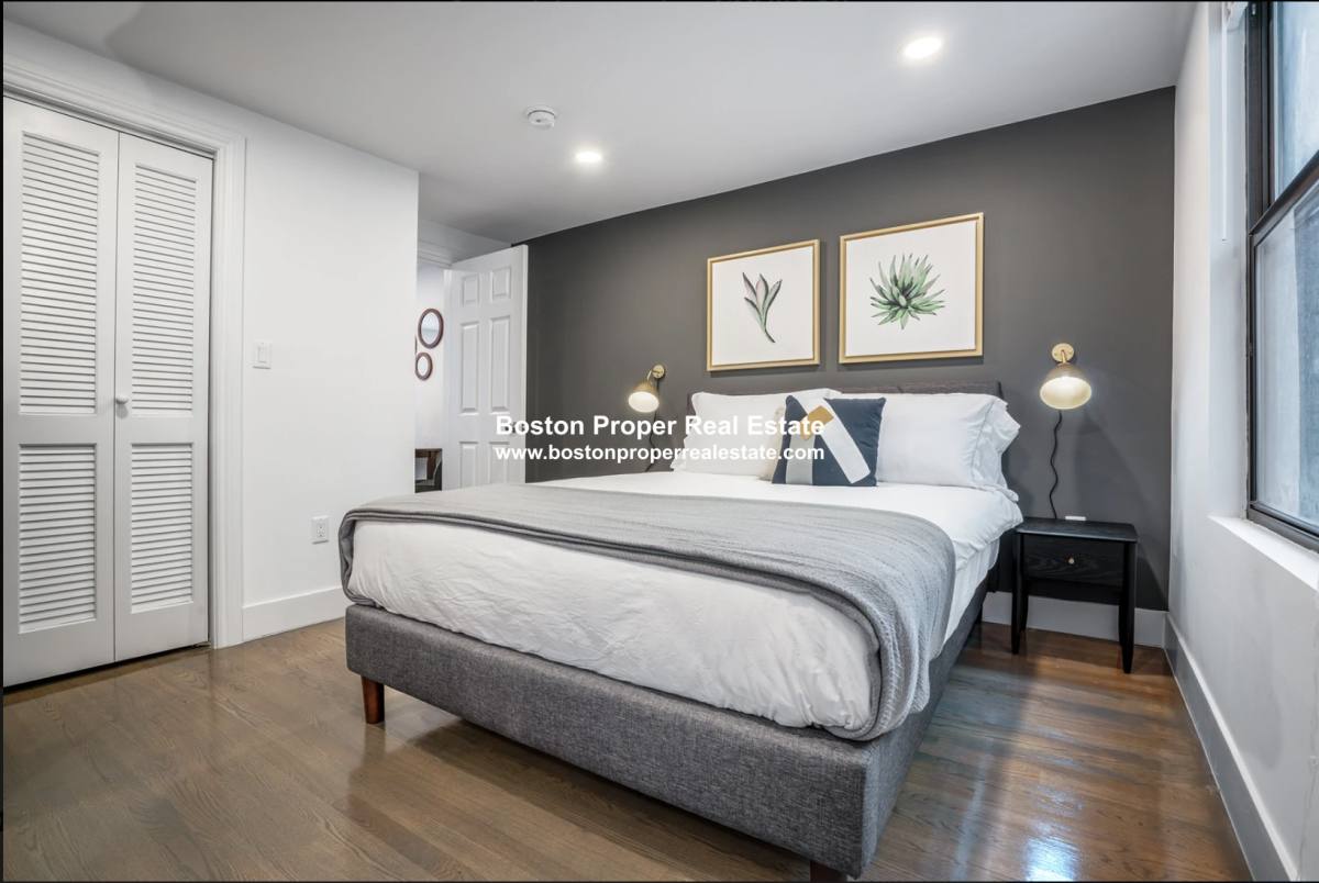 Apartment for rent at 59 Joy St #2, Boston, MA 02114