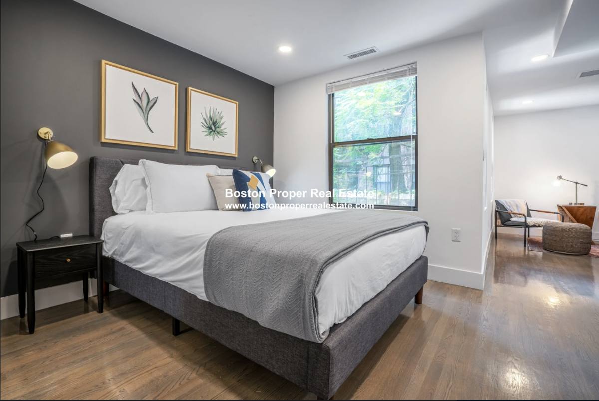 Apartment for rent at 59 Joy St #2, Boston, MA 02114
