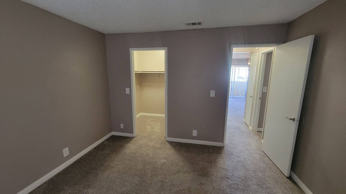 Apartment for rent at 6930 So Paradise Rd, Las Vegas, NV 89119