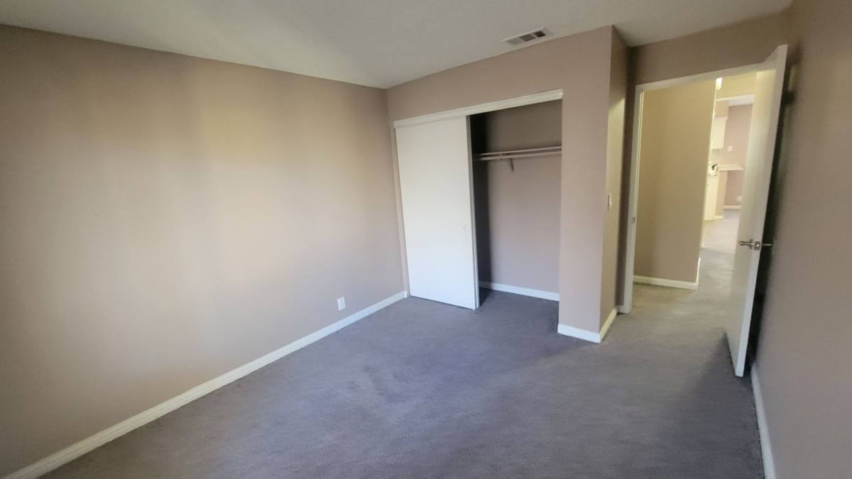 Apartment for rent at 6930 So Paradise Rd, Las Vegas, NV 89119