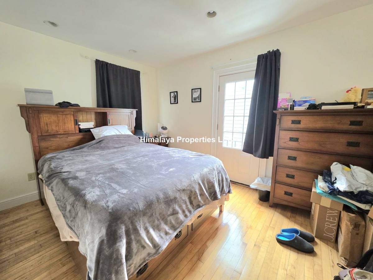 Townhouse for rent at 3 Gore St Place #A, Cambridge, MA 02141