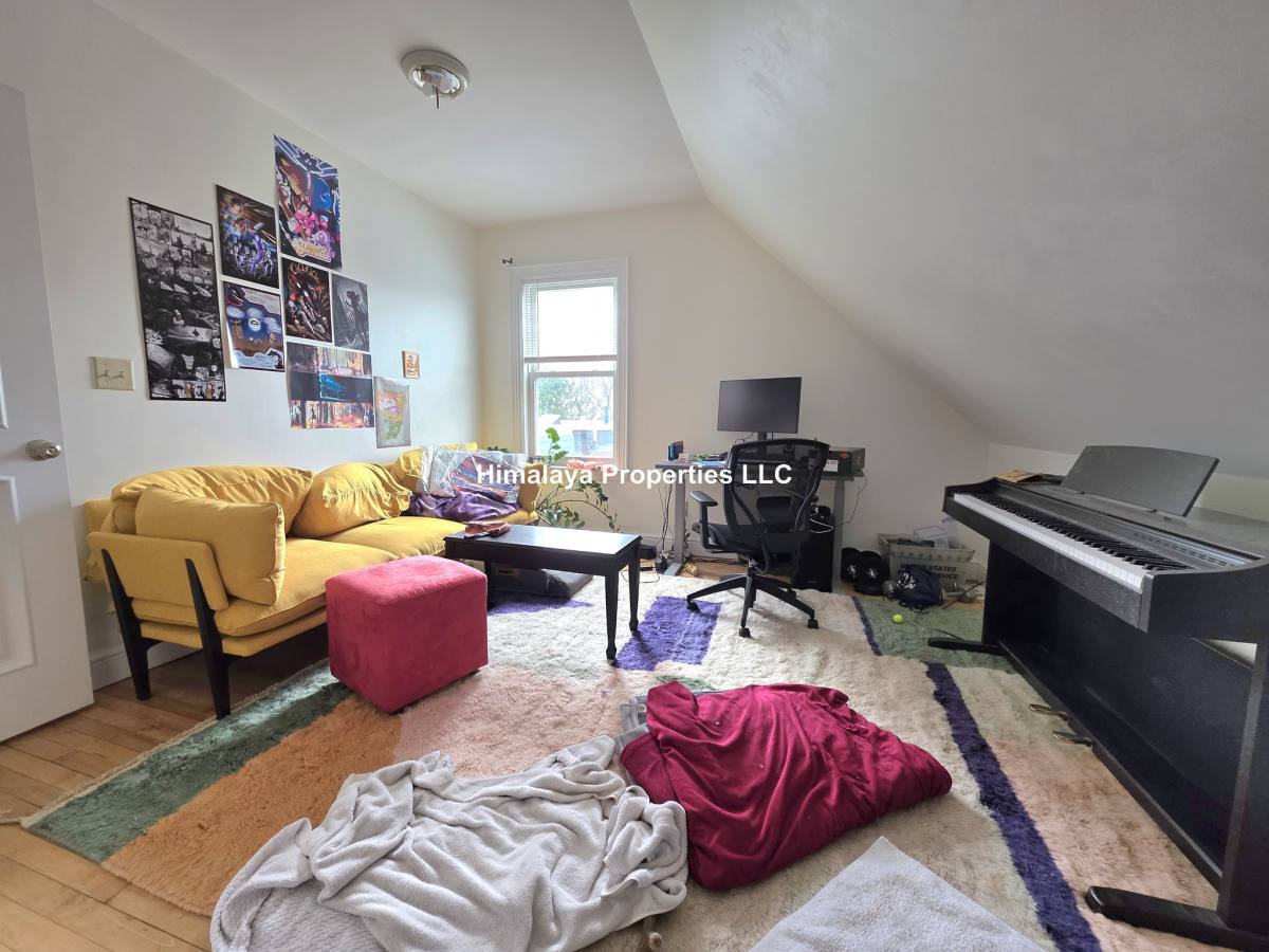 Townhouse for rent at 3 Gore St Place #A, Cambridge, MA 02141