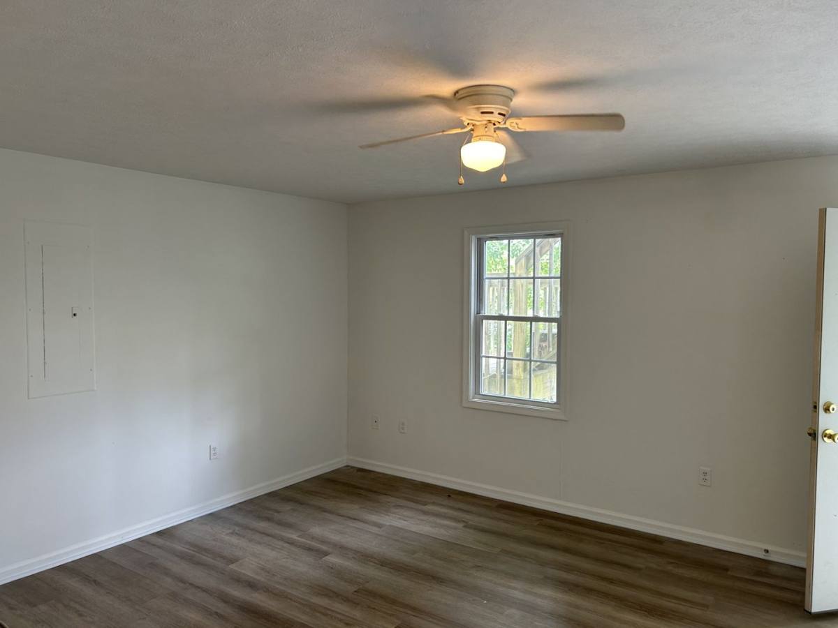 Apartment for rent at 14105-14109 Red House Rd, Concord, VA 24538