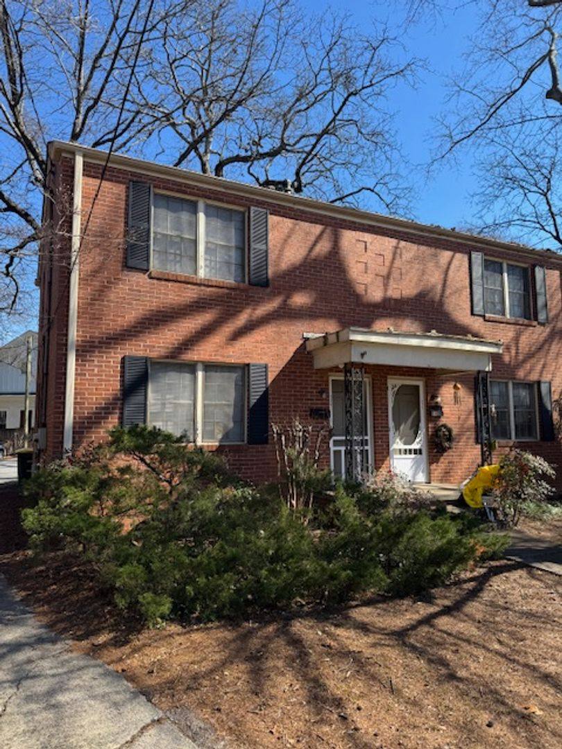 Apartment for rent at 118 University Dr, Athens, GA 30605