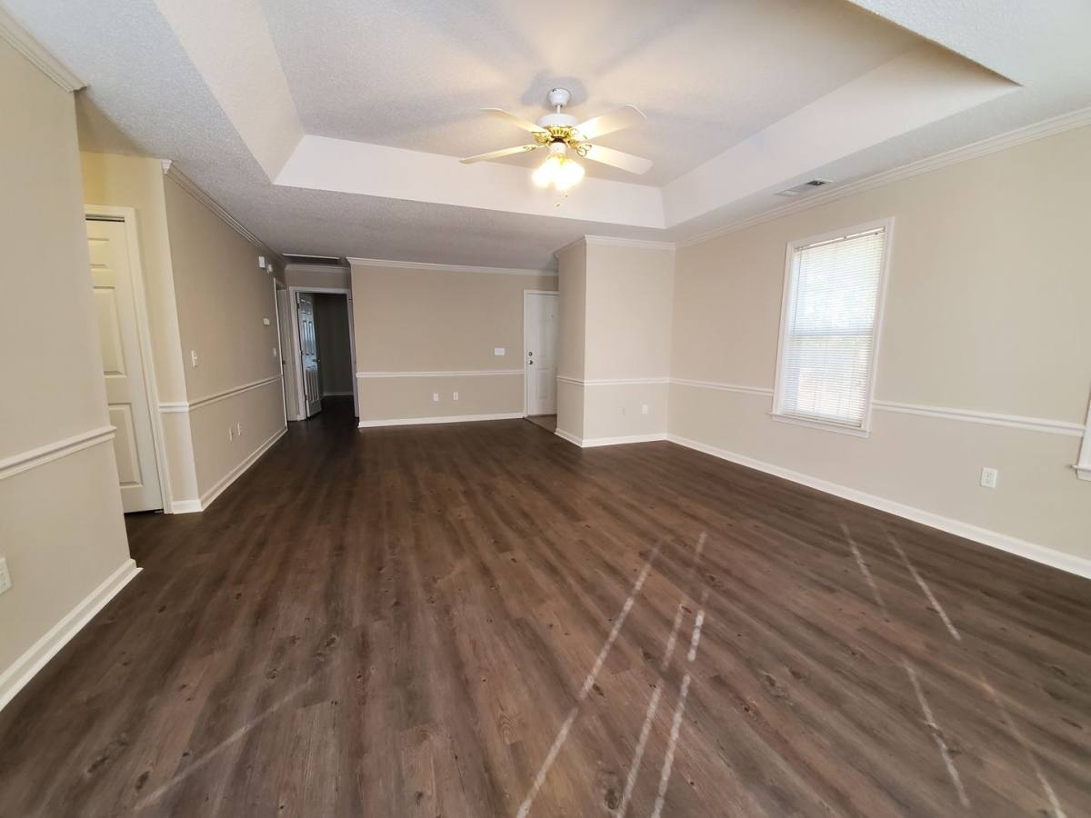 Apartment for rent at 900 Country Club Rd, Statesboro, GA 30458