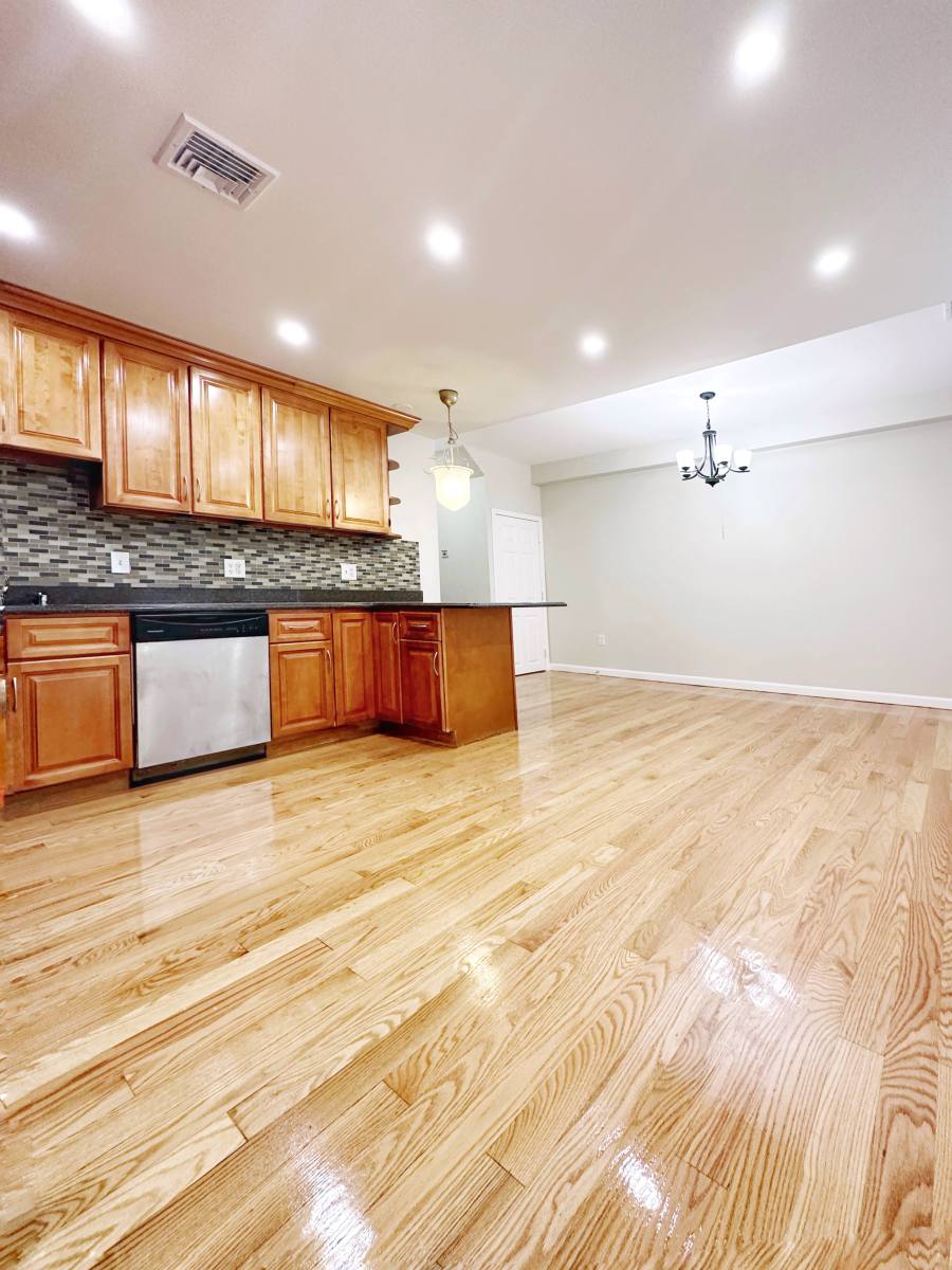 Townhouse for rent at 90 George St, Roxbury, MA 02119