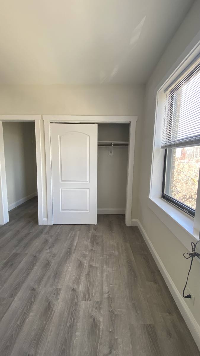 Apartment for rent at 839 W Sheridan #308, Chicago, IL 60613