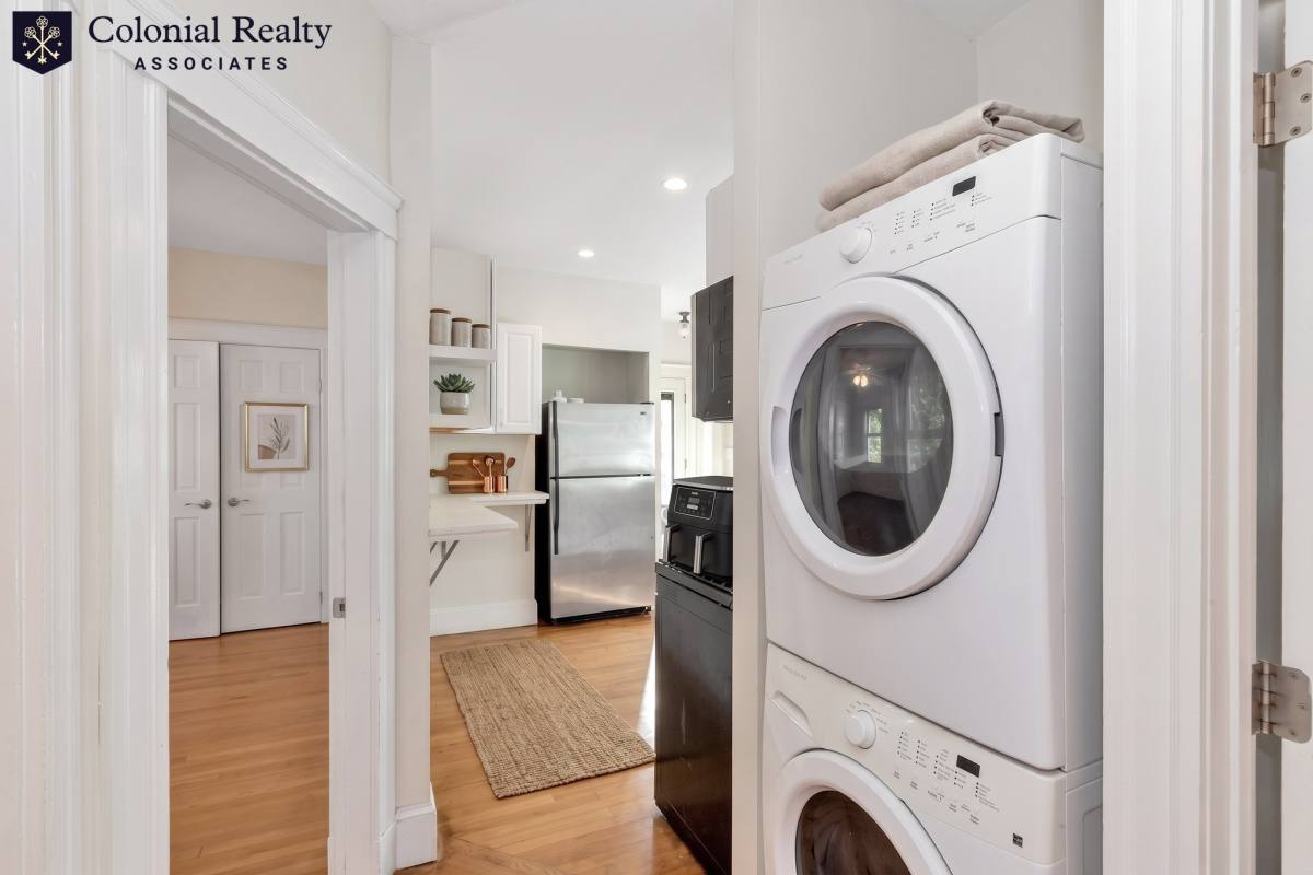 Apartment for rent at 299-301 Alewife Brook Parkway #2, Somerville, MA 02144