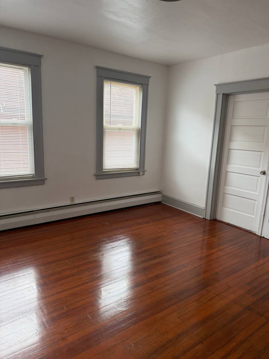 Apartment for rent at 139 Lawlor St, New Britain, CT 06051