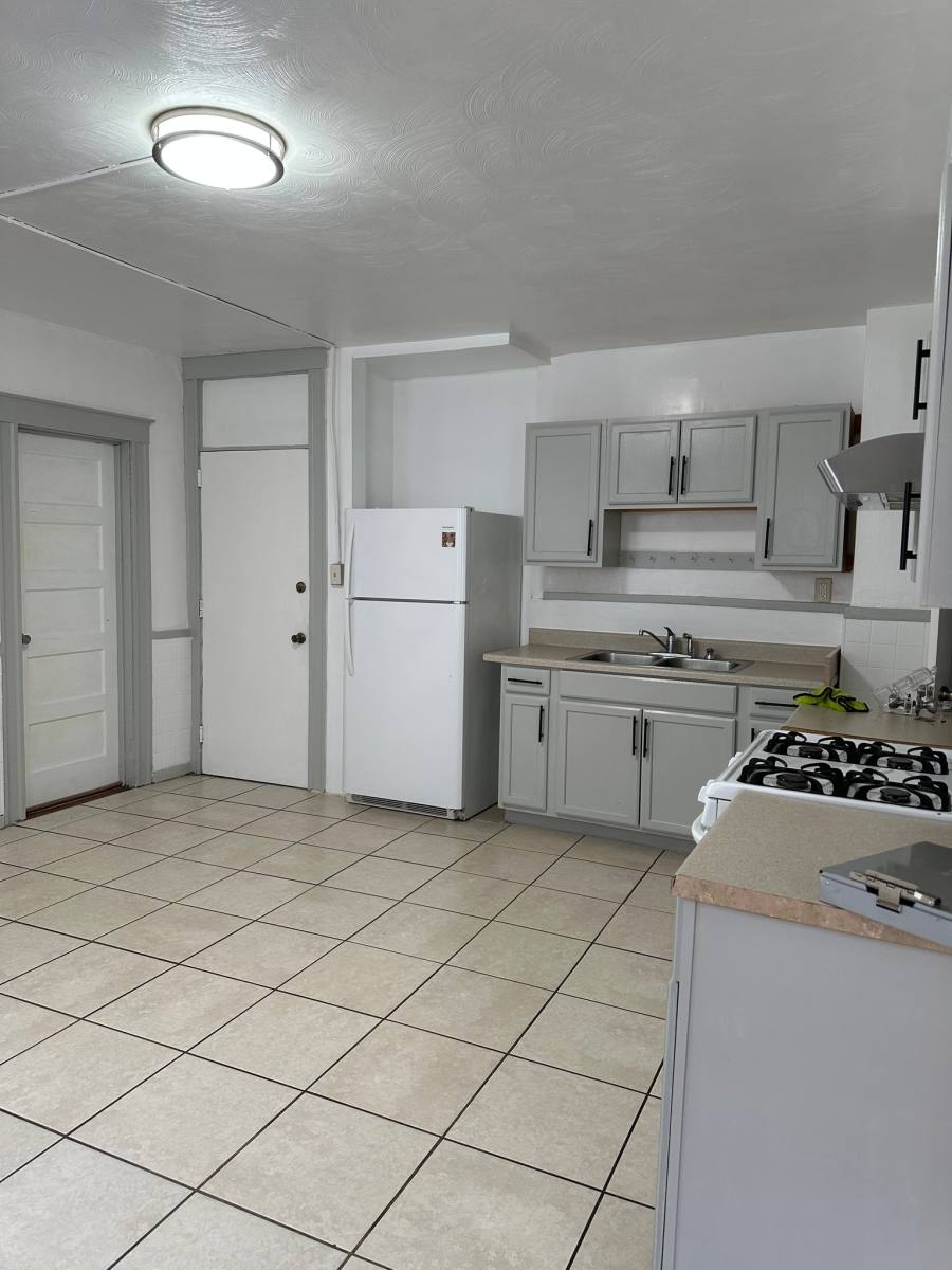 Apartment for rent at 37 Lyman St, New Britain, CT 06053