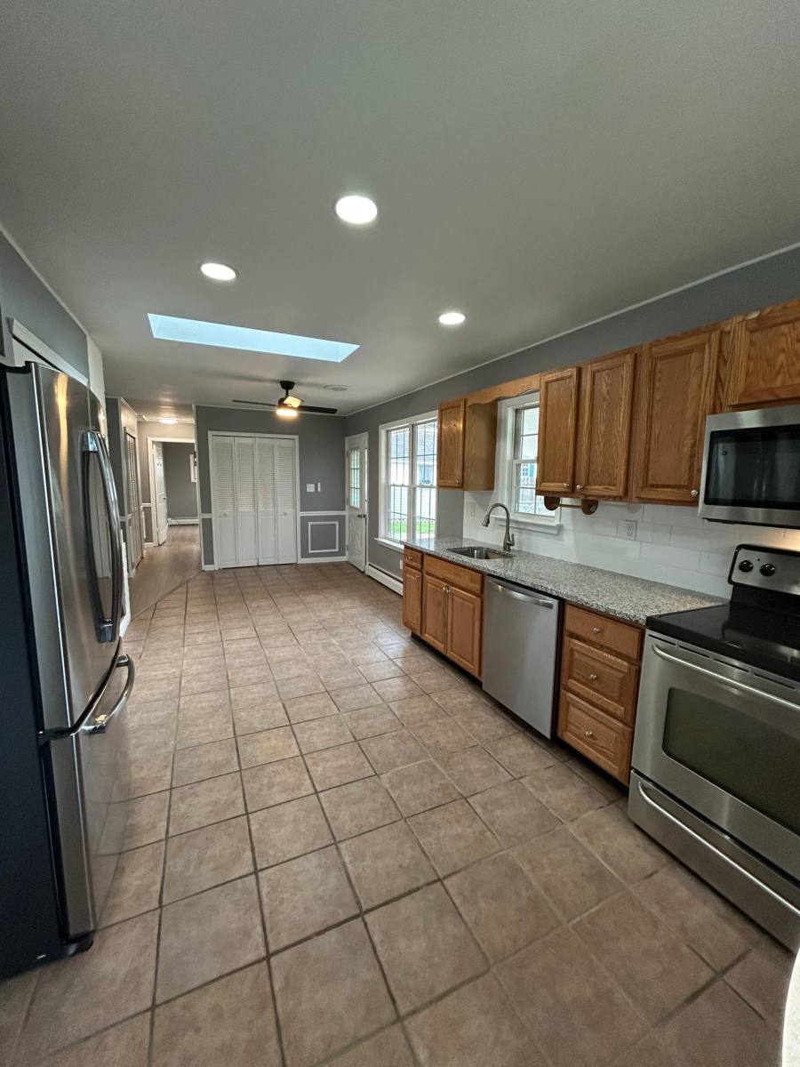 House for rent at 19 Goodturn Rd, Levittown, PA 19057