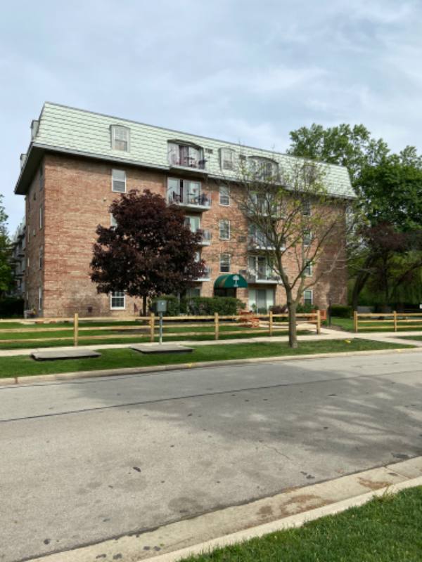 Condo for rent at 5125 Blodgett #215, Downers Grove, IL 60515